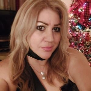 Meet your Posher, Yolanda